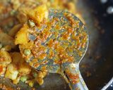 A picture of step 3 of Kasuri Gobhi Aloo sabji.