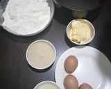 A picture of step 1 of Fruit cake with royal icing.