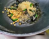 A picture of step 2 of Poha Pulao.