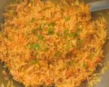 A picture of step 5 of Veg Schezwan rice.