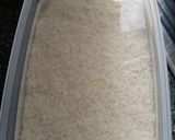 A picture of step 1 of Chickpeas rice.