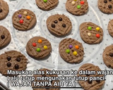 Foto langkah ke 5 dari resep Kue kering coklat wajan 4 bahan.