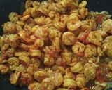 Foto langkah ke 11 dari resep Tumis Udang bumbu kuning Mentega.