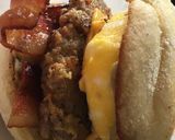 A picture of step 3 of Breakfast Burger.
