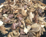 Foto del paso 3 de la receta: Arroz con presa ibérica y boletus