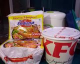 Foto langkah ke 1 dari resep Chicken Noodle Cake.