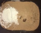 Foto del paso 1 de la receta: Torta de chocolate en panificadora, decorada con glasé de limón