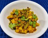 A picture of step 1 of String Beans and Potato Sabzi.