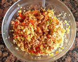 Foto del paso 4 de la receta: Tomates rellenos de atún y quinoa