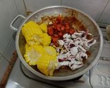 Foto langkah ke 5 dari resep Cumi Saos Padang Mix Saos Tiram.
