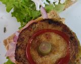 A picture of step 2 of Veg oats pattie subwich.