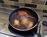 Foto langkah ke 3 dari resep Easy Mozacorndog Keto.