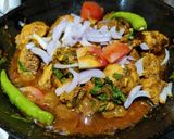 A picture of step 6 of Palak chicken masala.