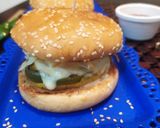 A picture of step 11 of Bell pepper cheese stuffed burger.