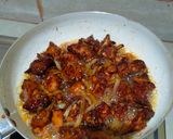 Foto langkah ke 4 dari resep Ayam Goreng Saus Mentega.