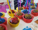 Foto del paso 3 de la receta: CAKE POP /de chocolinas y coco rallado