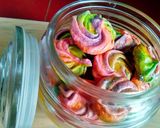 Foto langkah ke 8 dari resep Rainbow Meringue (Candy Cookies).
