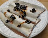 豆豉蒸虱目魚肚。味甜鮮美好滋味!的食譜步驟2照片