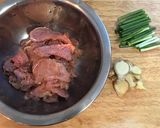 薑炒麻油腰內肉的食譜步驟1照片