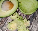 A picture of step 1 of Avocado Shake 🥑.