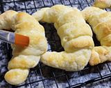 Foto del paso 6 de la receta: Medialunas de manteca sin gluten