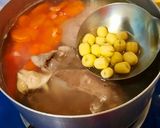 Hình bước làm 3 của món Tim heo hầm hạt sen
