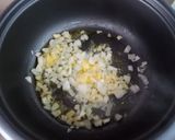 A picture of step 2 of Spaghetti with Cream Cheese Sauce.