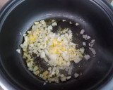 A picture of step 2 of Spaghetti with Cream Cheese Sauce.