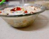A picture of step 8 of Fruit cream bowl.