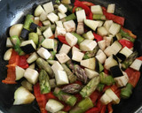 Foto del paso 4 de la receta: Arroz con verduras al horno