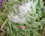 Foto langkah ke 3 dari resep Labu siam tumis telur.