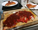 A picture of step 2 of Salmon Fish Head With Whisky Tomato And Onion Sauce.