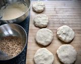 Foto del paso 6 de la receta: Hamburguesa crujiente de pollo en pan de cristal (crispy chicken burger)