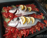 Foto del paso 4 de la receta: Dorada al horno con patatas