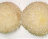 A picture of step 7 of Tri colour coconut ladu.