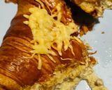 A picture of step 5 of Croissants with Mushroom Sauce.