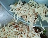 Foto langkah ke 5 dari resep Ayam Suwir Untuk Isian.