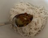 A picture of step 6 of Keaw Teaw Ped Yang - Five Spiced Roasted Duck noodles.