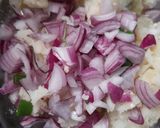 A picture of step 4 of Boil aloo besan ka pakoda.