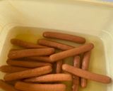 A picture of step 3 of Sausage bread roll.