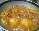 চিকেন আলুর গ্রেভি(chicken alur gravy recipe in bengali) রেসিপি ধাপ - 7 ছবি