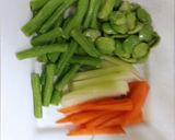 รูปขั้นตอนการทำที่ 2 ของ ผัดเผ็ดปลาดุก(แบบไม่ทอด)