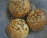 A picture of step 9 of Onion Garlic Masala Pav.