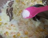 A picture of step 4 of Thai golgappe.