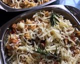A picture of step 6 of Cheesy Meatball and Pasta bake.