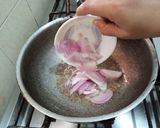 A picture of step 1 of Turai ka Salan (Ridge gourd Curry).