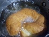 كعك مقلي بالعجينة السحرية