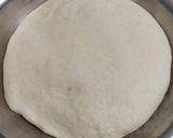 A picture of step 3 of Veg. Pizza.