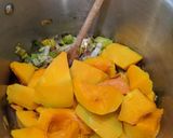 A picture of step 4 of Roasted Crown Prince Pumpkin soup with potato.