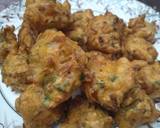 Onion Pakode recipe step 2 photo